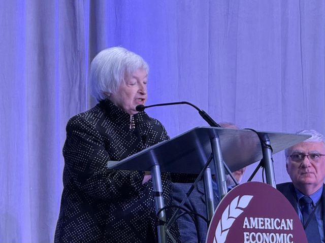 패널토론 발언하는 재닐 옐런 전 미 재무부 장관