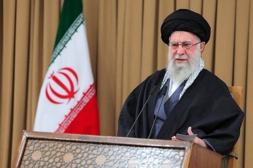 TV 연설 중인 아야톨라 하메네이