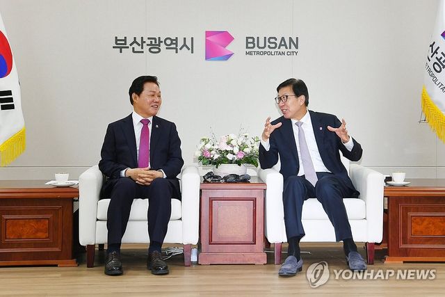 박형준·박완수, 부산경남 행정통합 논의