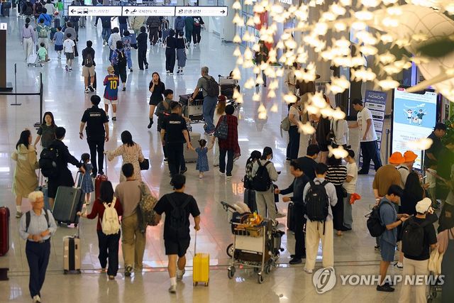 붐비는 제주공항