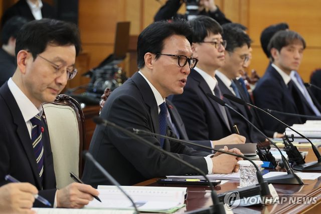 발언하는 김민석 국무총리