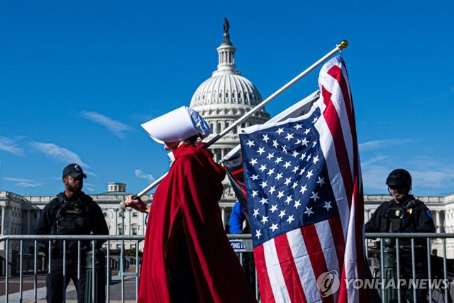 미국 연방대법원 앞 시위 현장