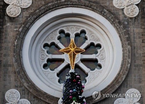 중국 베이징 교회의 성탄절 장식