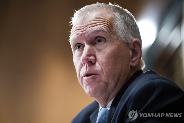 톰 틸리스 미국 상원의원