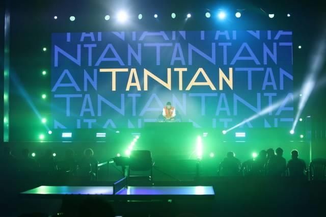 프로탁구리그 경기 쉬는 시간 DJ 공연 장면