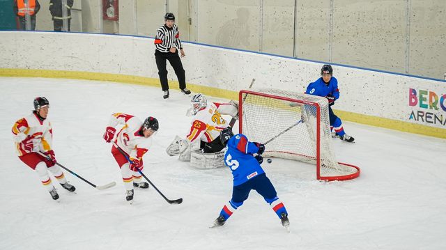 중국전에서 완승한 한국 U-20 아이스하키
