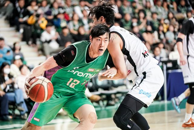 돌파하는 정효근