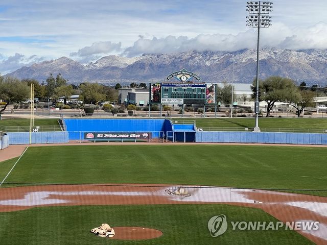 눈 내린 미국 애리조나 스프링캠프 현장