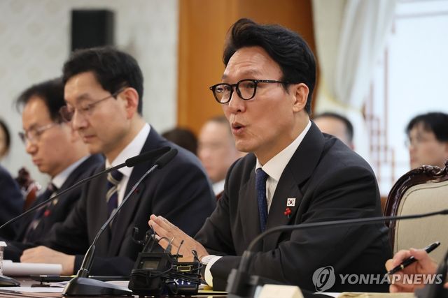 발언하는 김민석 국무총리