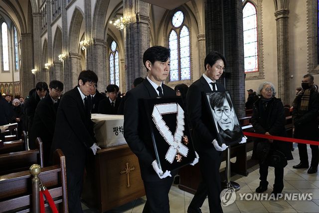 고 안성기 배우 장례미사