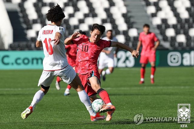 볼다툼하는 강상윤