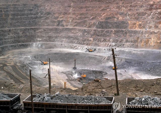 중국 네이멍구 자치구의 희토류 광산 [AP=연합뉴스 자료사진]