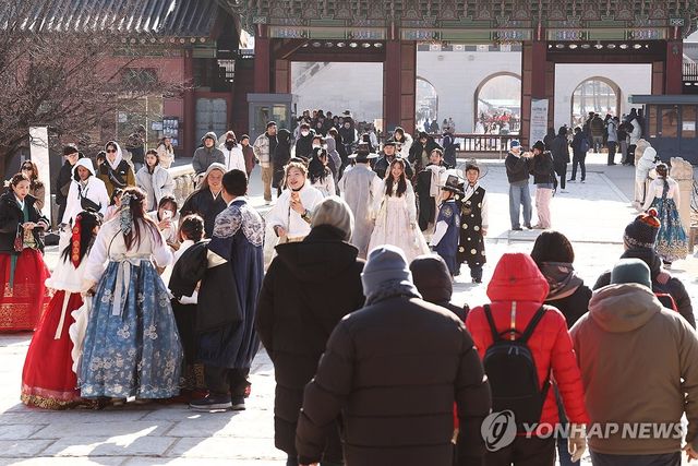 작년 고궁·종묘·조선왕릉 방문객 1천780만명…"역대 최다"