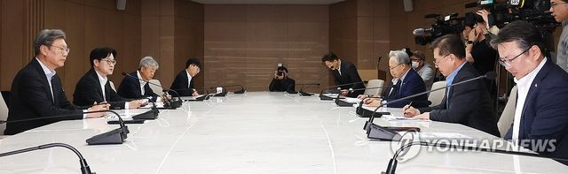 김정관 산업부 장관, 중동발 공급망 위기에 '경제 6단체 소집'