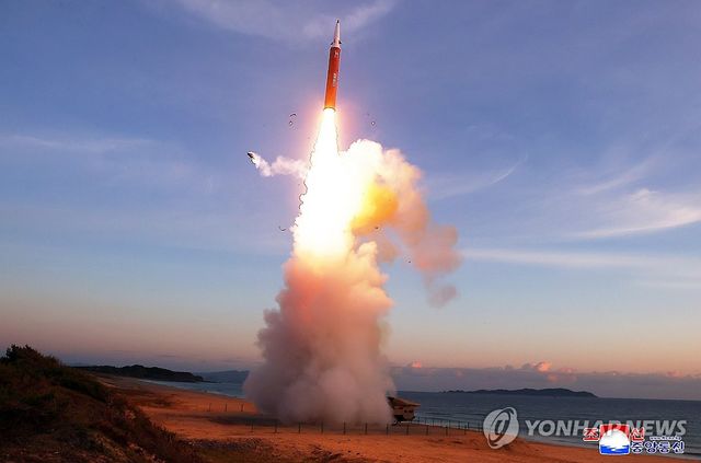 북한, 중거리전략미사일 발사훈련 3일 진행
