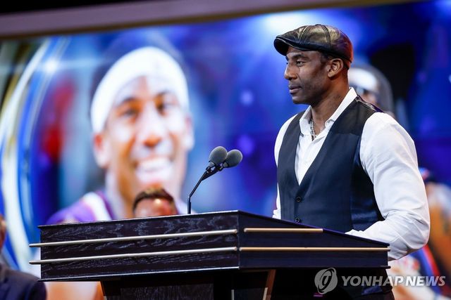 지난 8월 명예의전당 헌액식 참석한 스타더마이어
