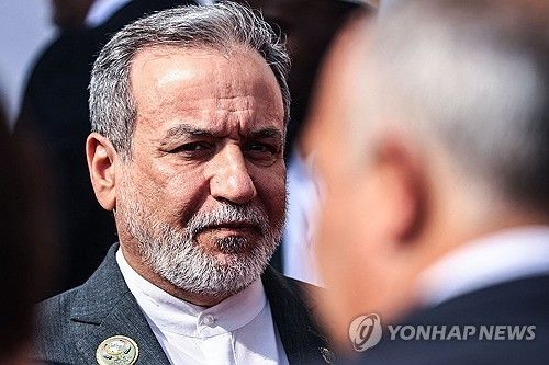 이슬람협력기구 회의에 참석한 아바스 아라그치 이란 외무장관