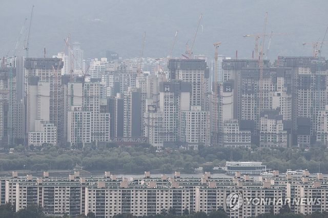서울 아파트값 2주째 상승폭 확대