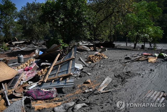 네팔서 8월 대홍수에 이어 지난 11일 발생한 돌발 홍수 현장