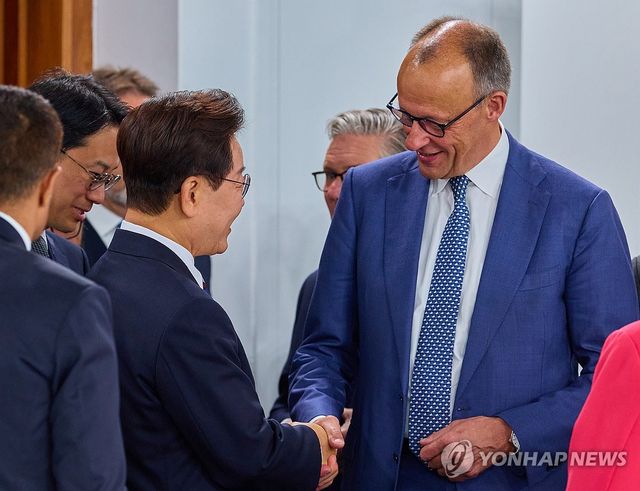 대화하는 한-독일 정상