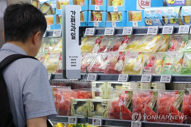 1인 가구 겨냥 '손질 과일' 등 인기