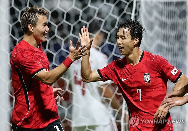 엄지성, 선제골의 주인공