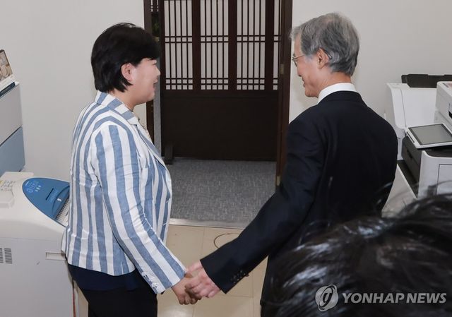 서영교 법사위원장과 조희대 대법원장