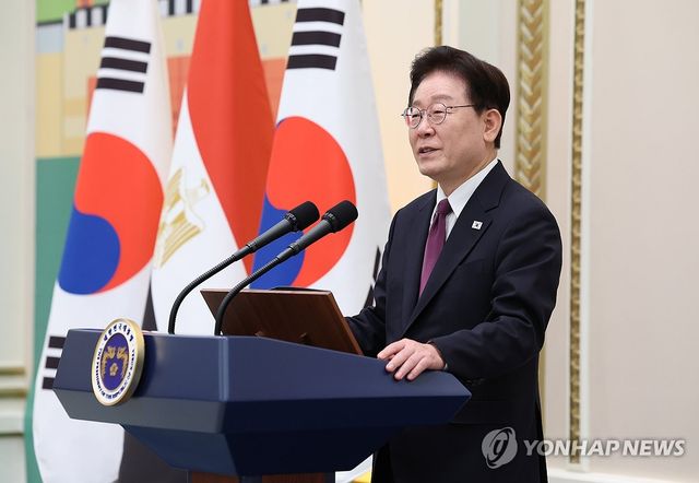 환영사 하는 이재명 대통령