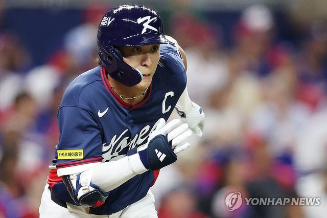 이정후 '전력 질주'