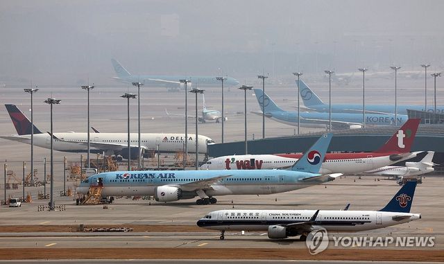 인천공항 전망대에서 바라본 계류장