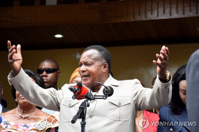 5연임에 성공한 드니 사수 응게소 콩고공화국 대통령 [로이터=연합뉴스 자료사진. 재판매 및 DB 금지]