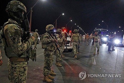 카르텔과의 전쟁 중인 에콰도르군