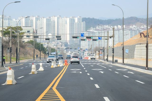 11년만에 개통된 도로