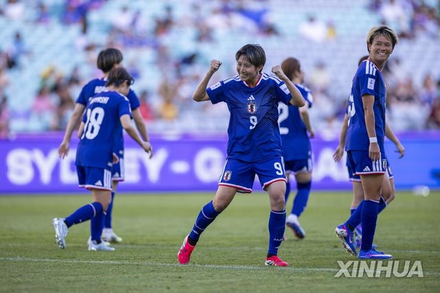 득점에 기뻐하는 우에키 리코