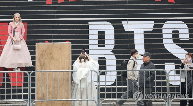 BTS 컴백 공연, '두근두근'