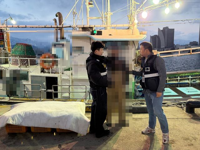 해상 음주 운항 단속하는 해경