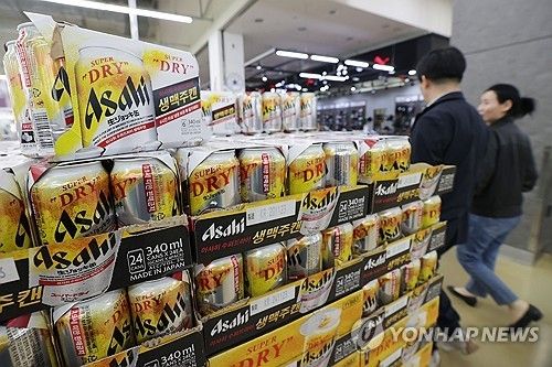 서울의 한 대형마트에 일본 맥주가 진열된 모습