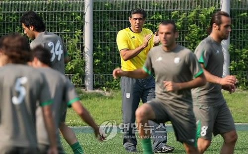 훈련하는 이란 축구대표팀
