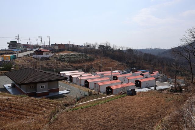 이재민 임시조립주택