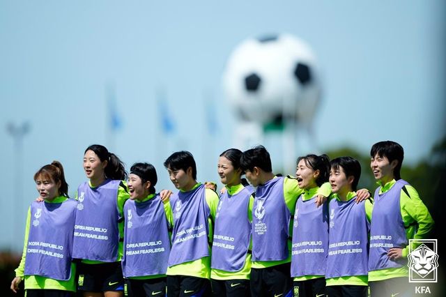 신상우호 여자축구 대표팀