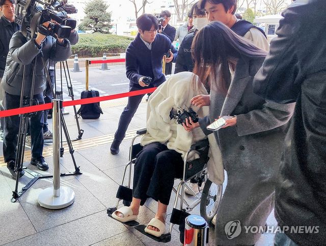 '반포대교 추락' 약물운전 혐의 포르쉐 운전자 