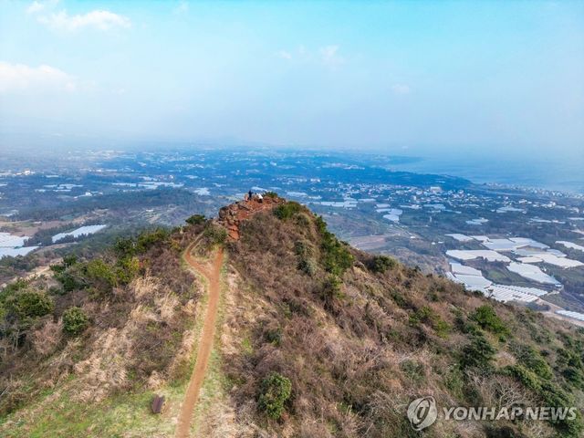 제주 군산오름