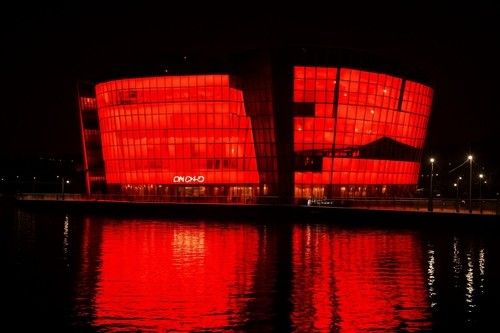 세빛섬 붉은 색 야간 경관 조명