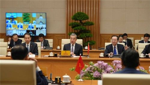 17일 중국·베트남 양자 협력 지도위원회 회의 참석한 왕이 중국 외교부장