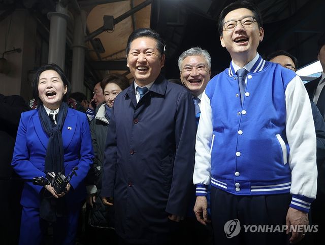 정청래·김경수·제윤경, 하동에서 활짝