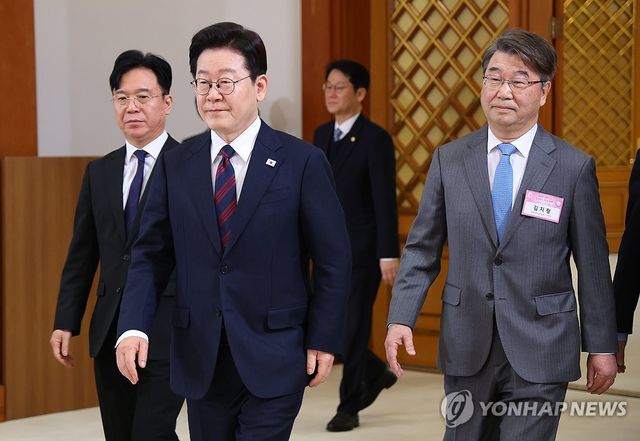 이재명 대통령, 노동정책 토론회 참석