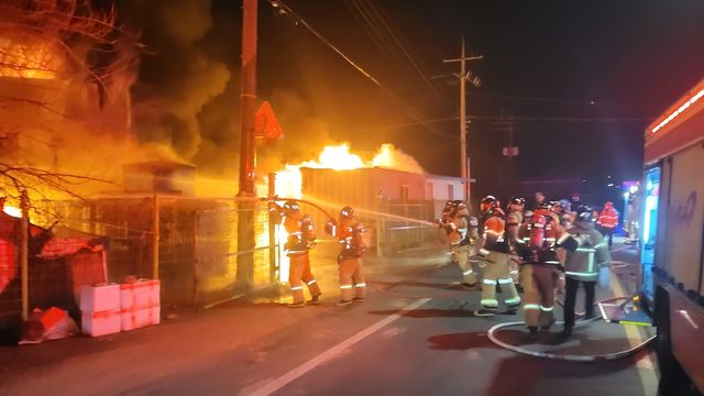 화재가 난 완주의 한 공장