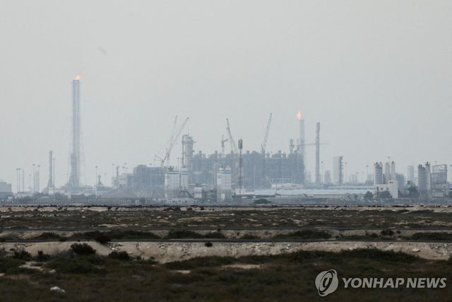 카타르 라스라판의 LNG 생산 시설