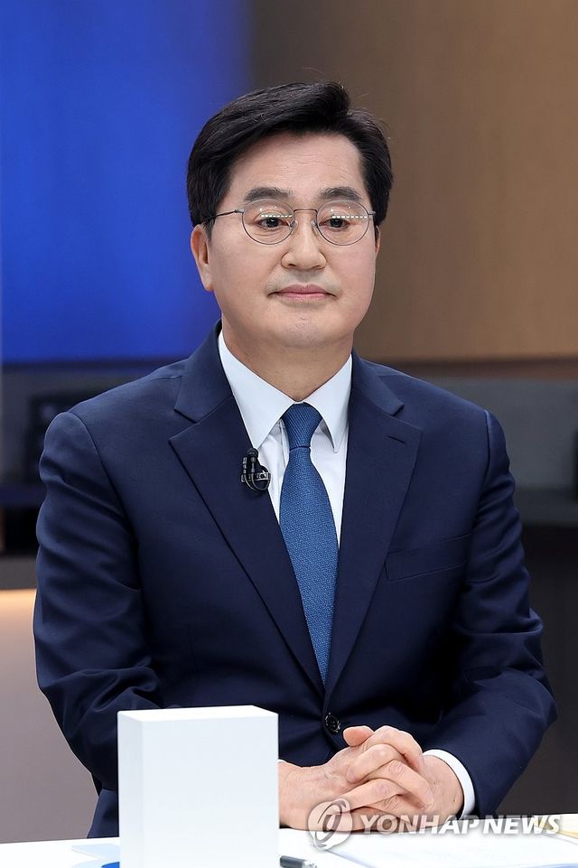 민주당 경기도지사 예비경선 합동토론회 나선 김동연 예비후보