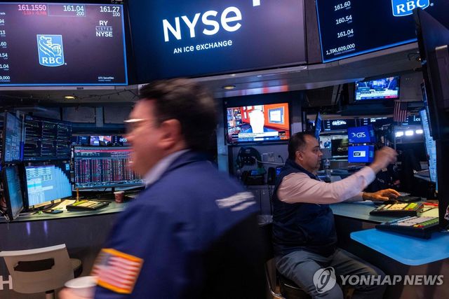 미국 뉴욕증권거래소 트레이더들